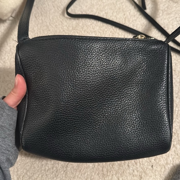 Black Kate Spade Cross-body - in great condition!! - Picture 2 of 4